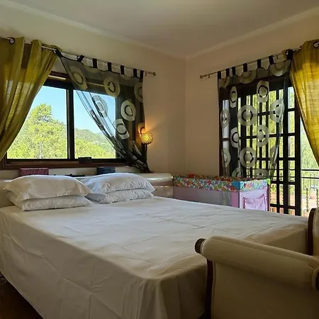 Casa Travessa Do Monte By Lovelystay Apartment