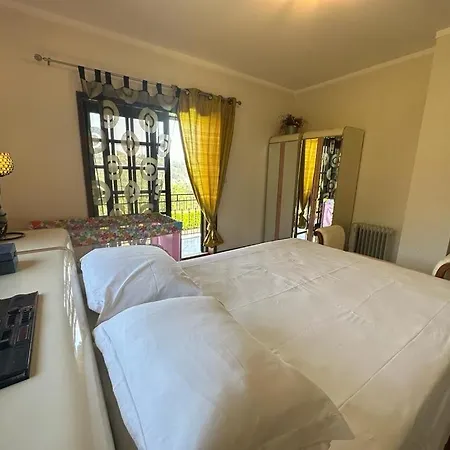 Casa Travessa Do Monte By Lovelystay Apartment