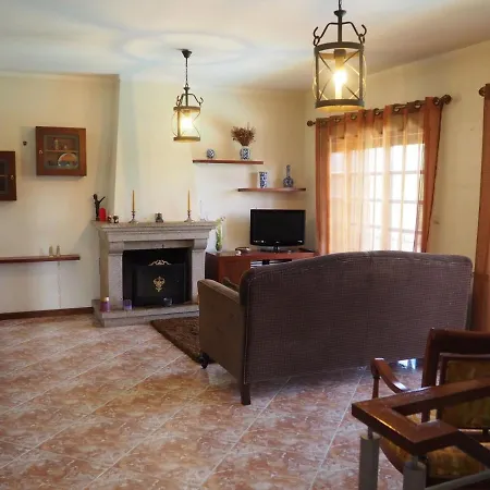 아파트 Casa Travessa Do Monte By Lovelystay *